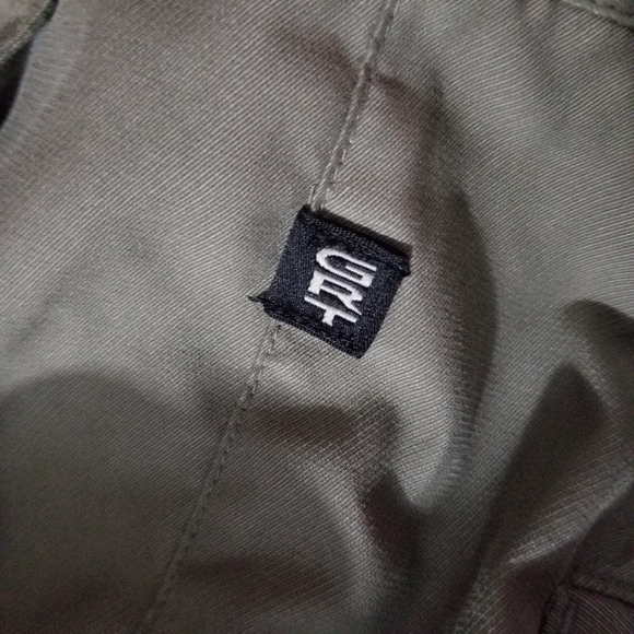 COLUMBIA | pleat front pants - Picture 5 of 8